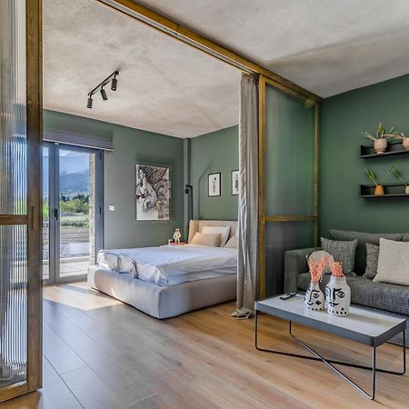 Oniropetra Boutique Hotel كاربينيسي المظهر الخارجي الصورة