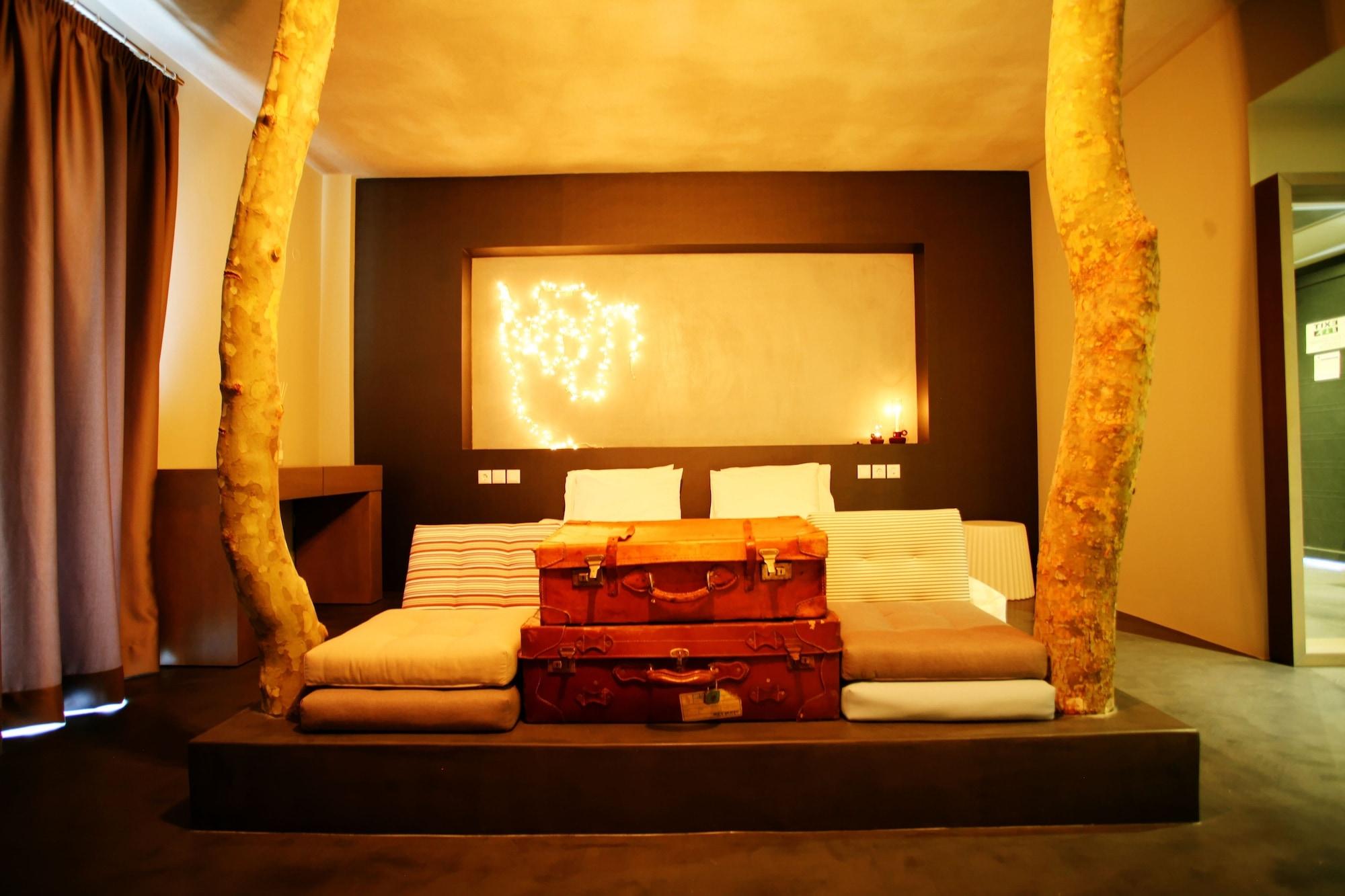 Oniropetra Boutique Hotel كاربينيسي المظهر الخارجي الصورة