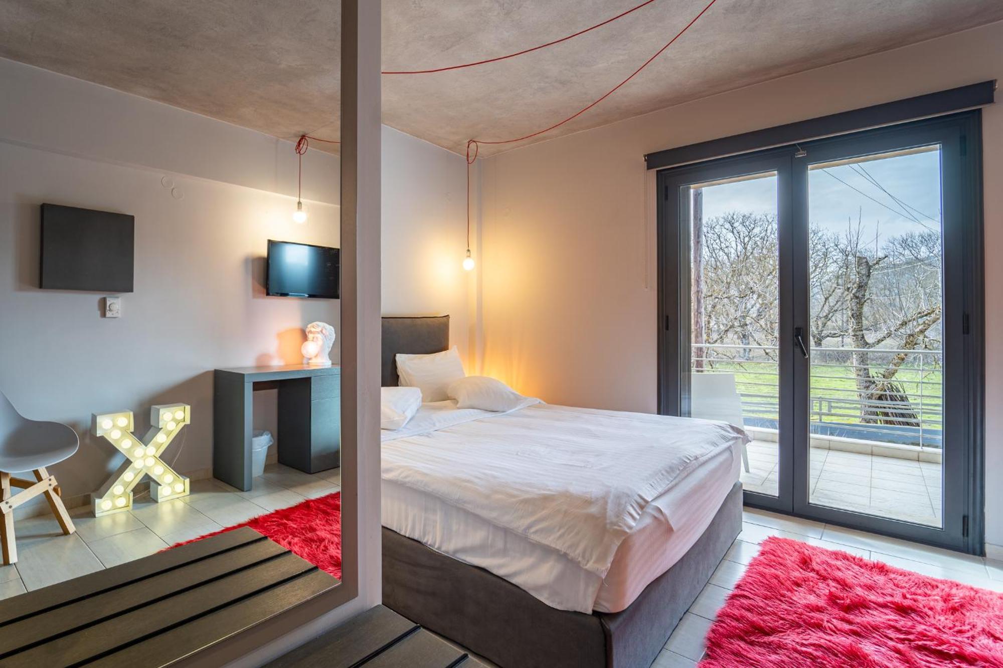 Oniropetra Boutique Hotel كاربينيسي المظهر الخارجي الصورة